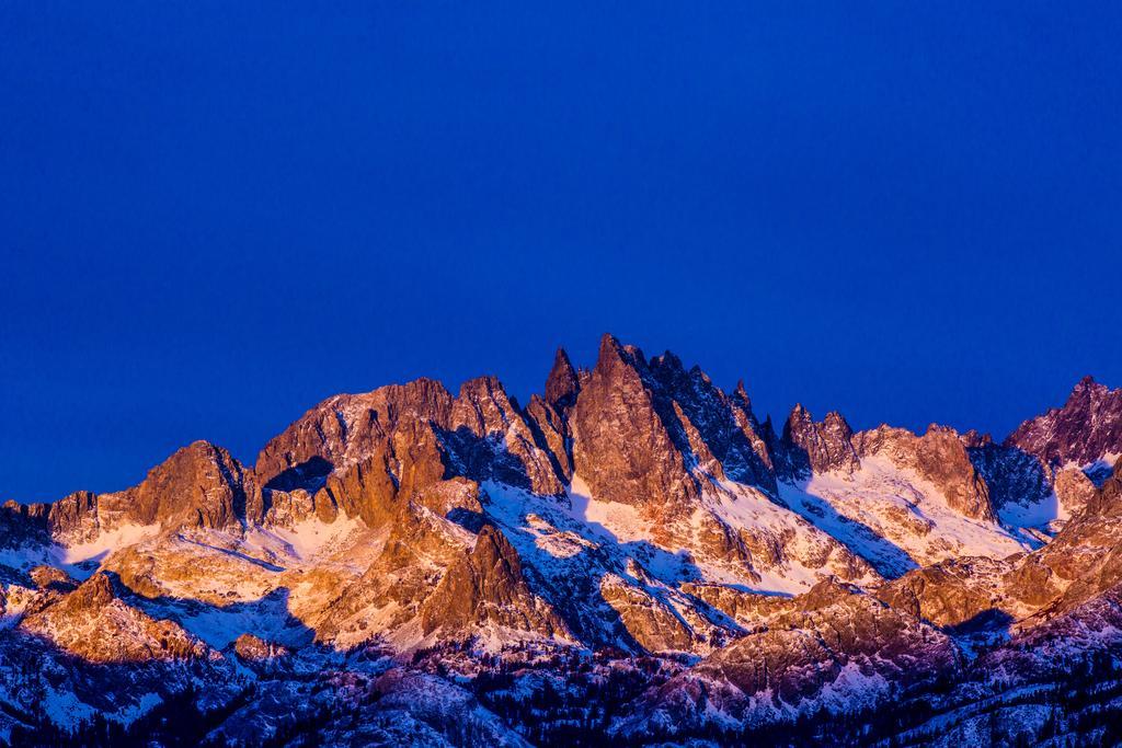 The Village Lodge Mammoth Lakes Exteriör bild