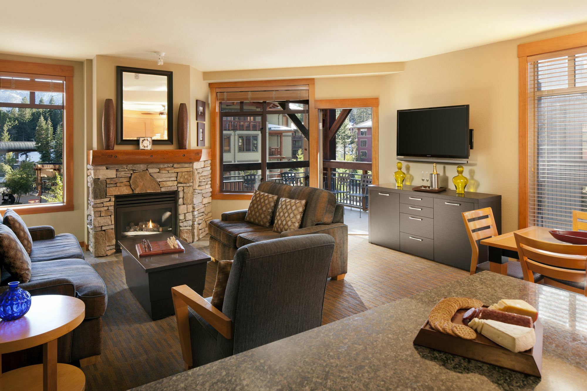 The Village Lodge Mammoth Lakes Exteriör bild